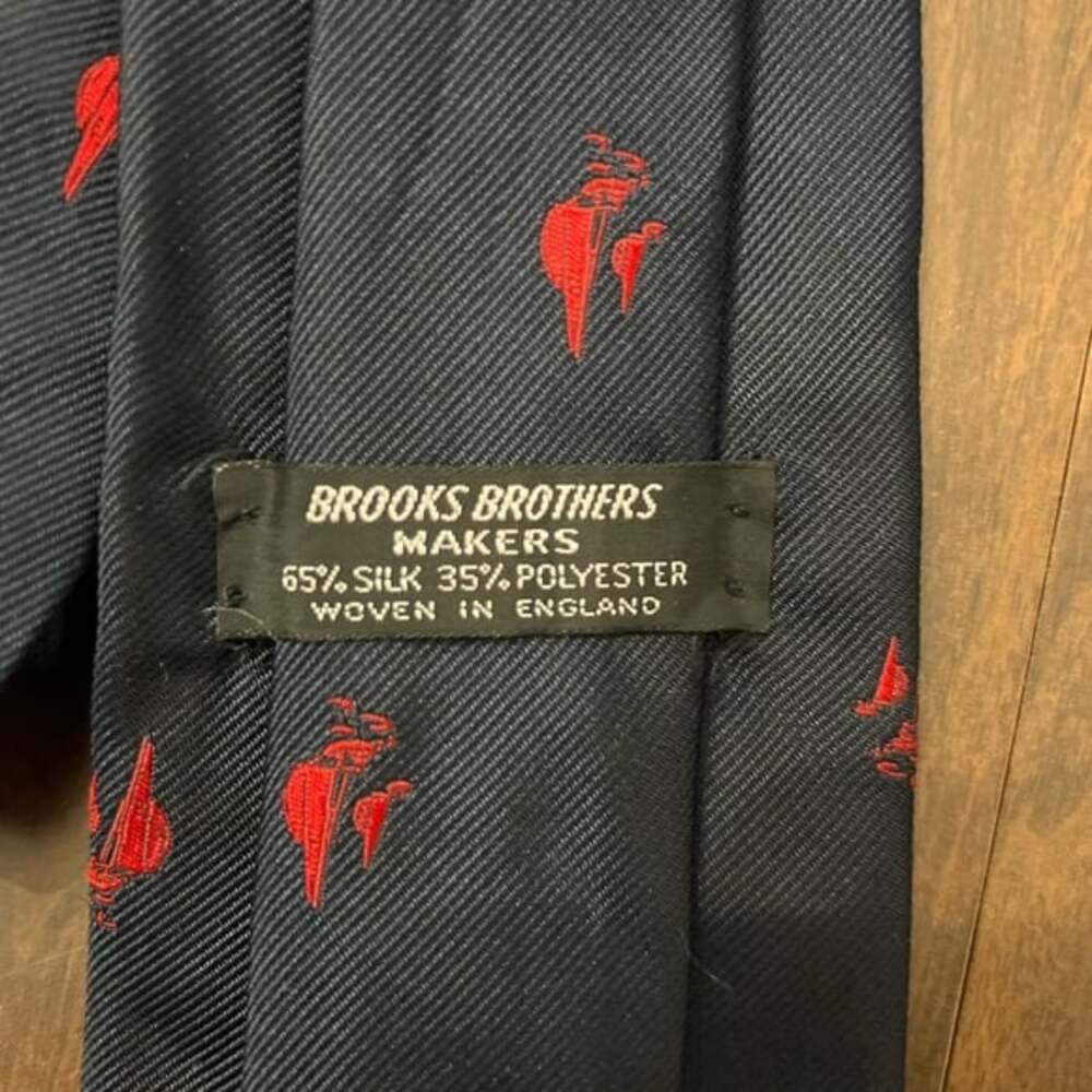 Brooks Brothers Classic Navy Tie with Red Motifs